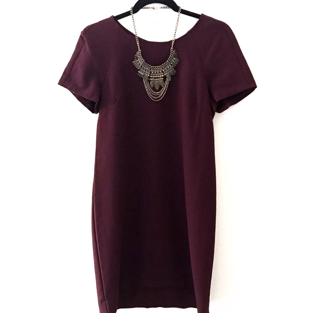 WAYF maroon short sleeve shift dress small
